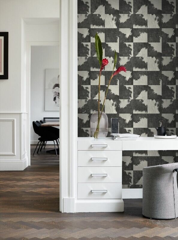 cow skin origin  vinyl op vlies