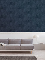 LET OP !!!!!  BEHANG HEEFT SOMS AAN DE ZIJKANT WITTE  BESCHADIGINGEN  DIE EVENTUEEL LATER MOETEN WORDEN INGEKLEURD blauw kalk  betonlook vinyl op vlies ecodeco1