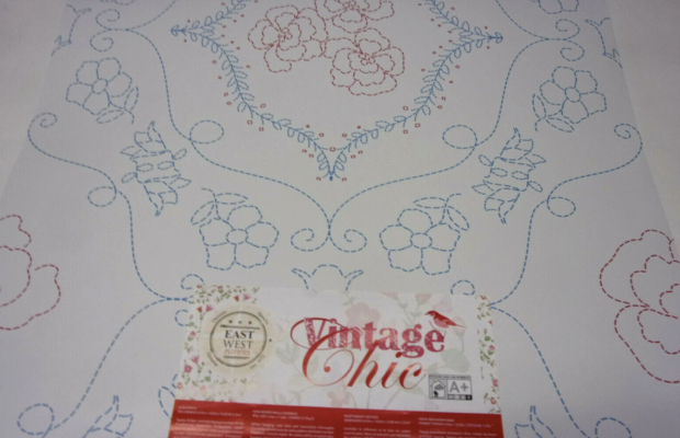 V7241-4 vintage chic1 bloem barok wit blauw rood